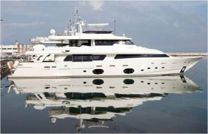 Ferretti Custom Line Navetta 33 Crescendo