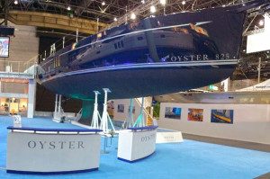 Oyster 825