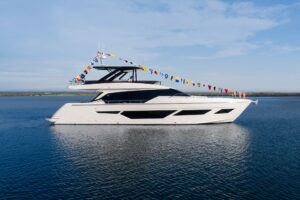 New Ferretti Yachts 720 launched