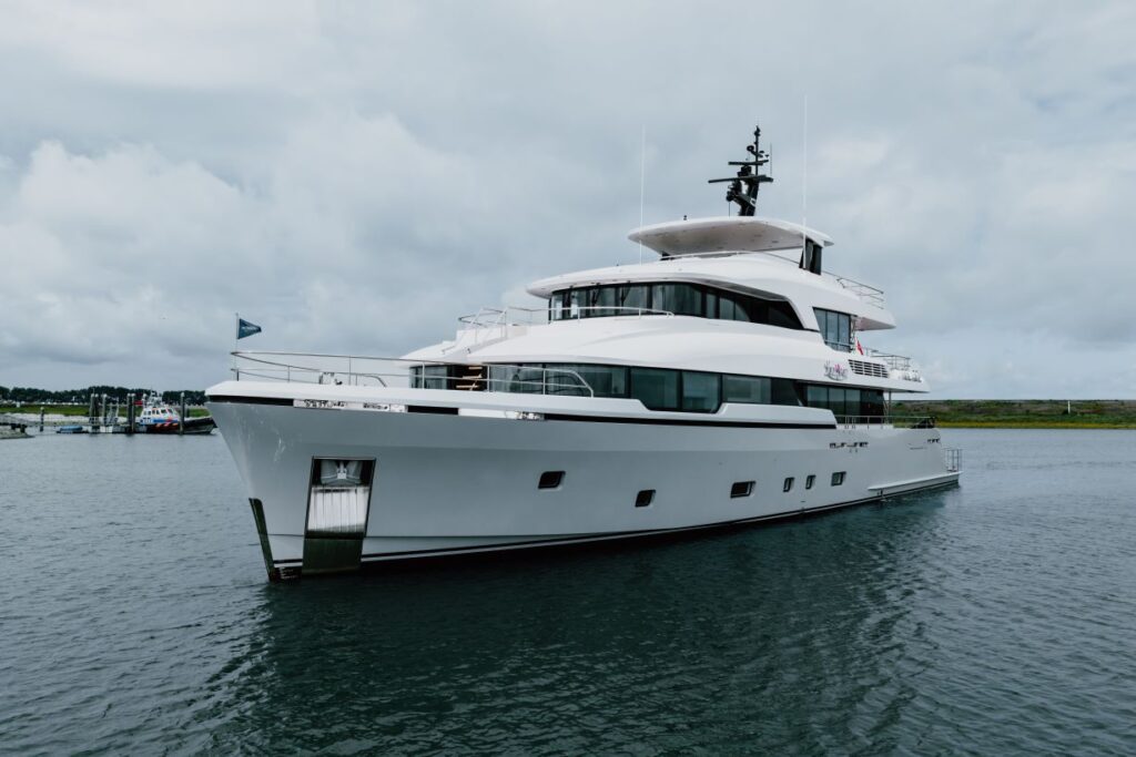 Moonen Yachts - Sea Trials Martinique YN206 LOLLIPOP (4)