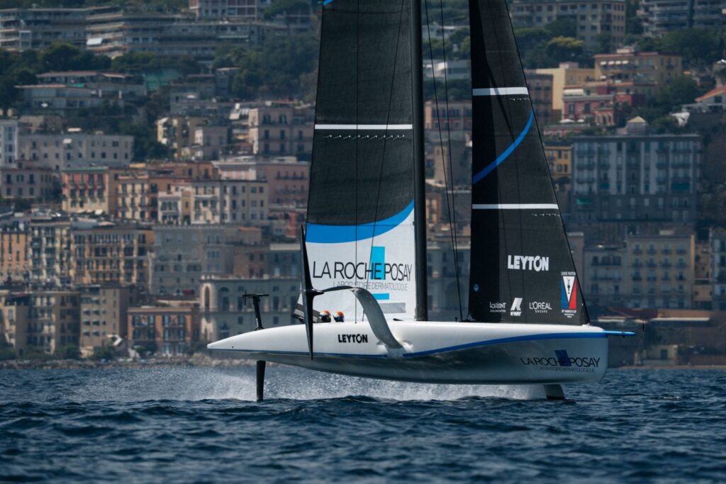 La Roche-Posay Racing Team_YachtingPleasure